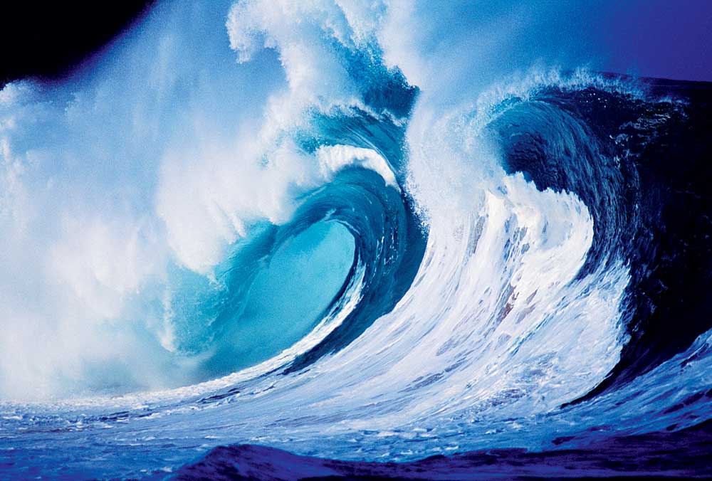 Минэкологии: Высота волн в открытом море достигла 3,8 метра