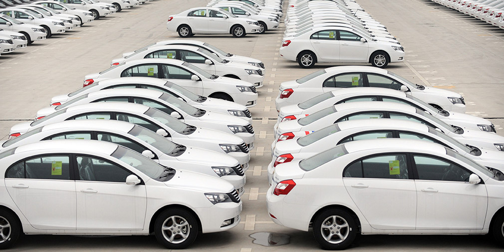 Минналогов направило 328,3 тыс. манатов на закупку автомобилей