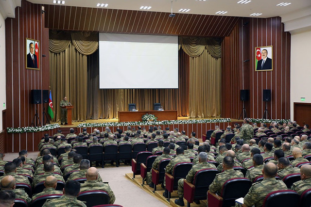 Проводятся сборы командного состава азербайджанской армии