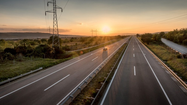 Азербайджанская компания начинает строительство автомагистрали в Сербии