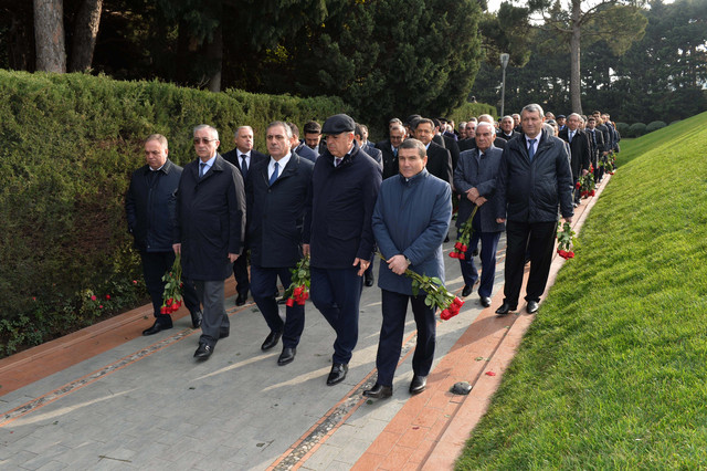 Руководство SOCAR посетило могилу общенационального лидера Гейдара Алиева
