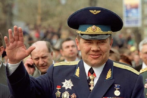 Rus general 20 yanvarda Bakını necə tutmasından yazdı: “HÜNƏRİN VAR, ŞƏHƏRİ GÖTÜRMƏYİN!” (FOTO)