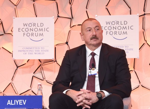 Ильхам Алиев не исключил поставку нефти в Беларусь
