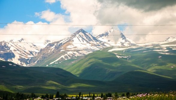В горах Армении ищут российских туристов 