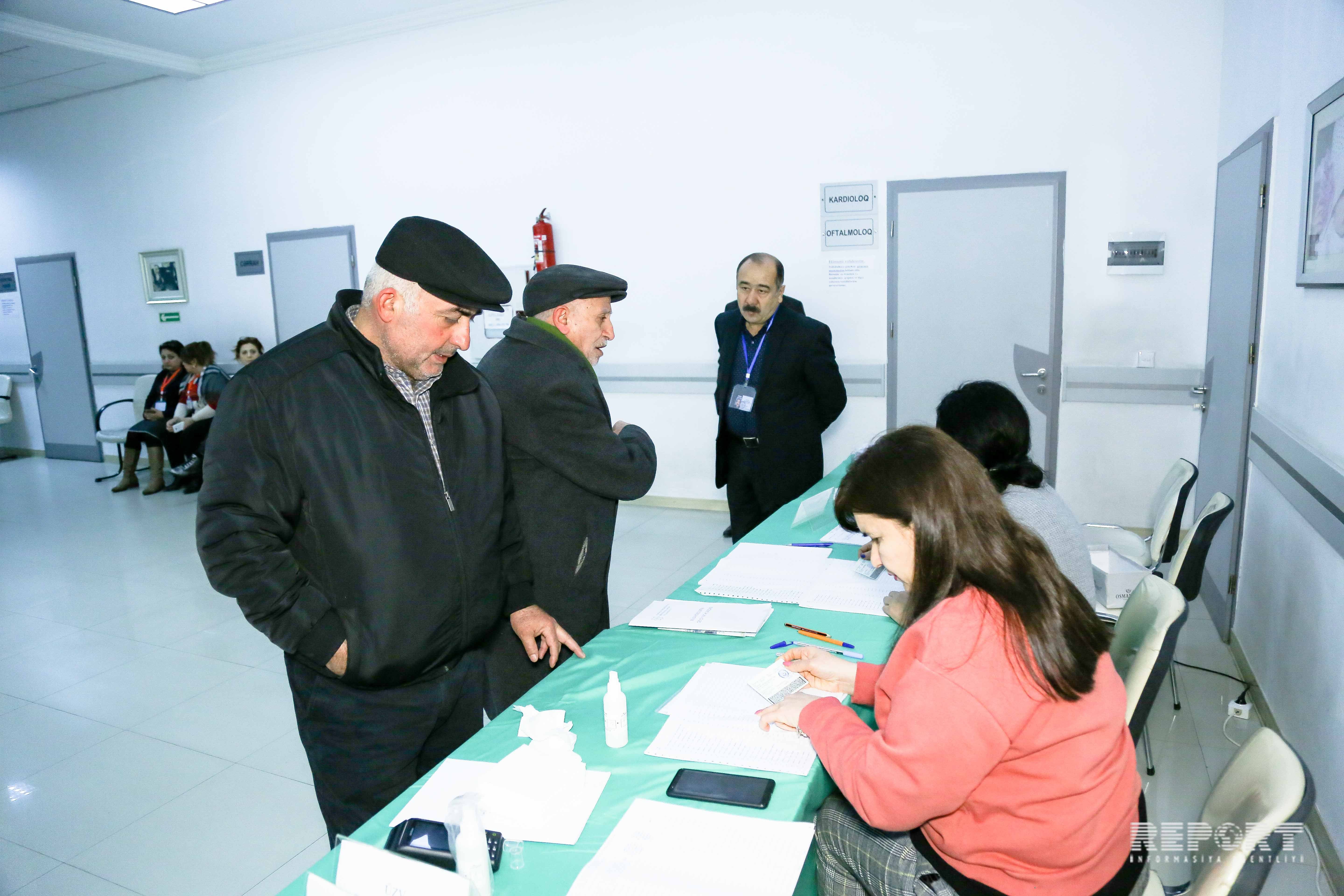 На 12.00 на выборах приняли участие 27,35 процента избирателей