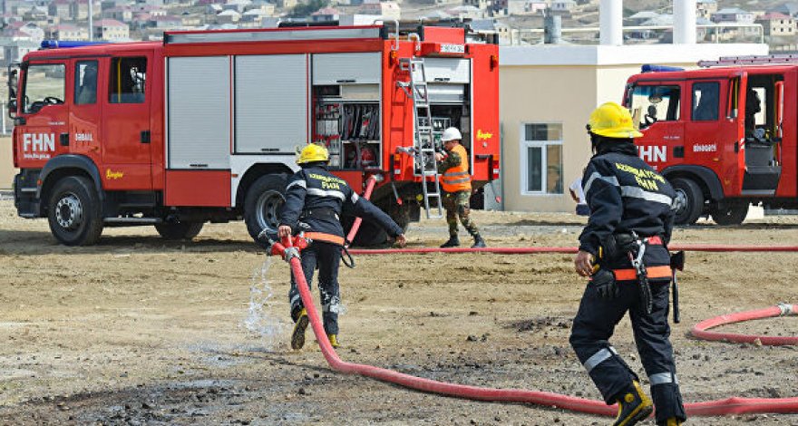 В Азербайджане пожар унес жизни двух человек