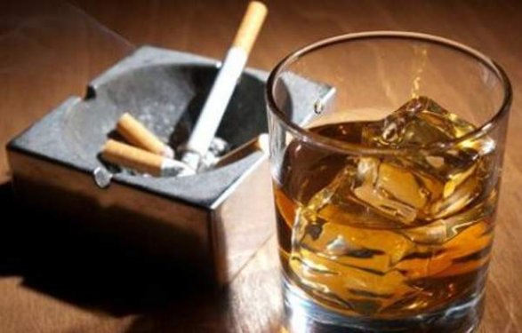В Азербайджане повышены акцизы на импортный алкоголь и сигареты