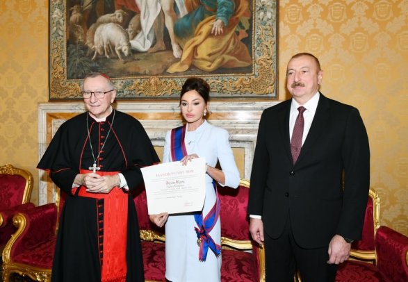 Мехрибан Алиева стала Дамой Большого Креста 