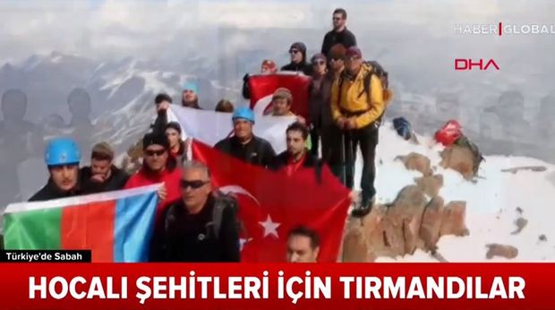 Türkiyəli alpinistlər Xocalı şəhidləri üçün dağa dırmandılar - VİDEO