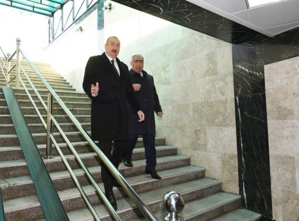 Ильхам Алиев на открытии подземного перехода в Баку