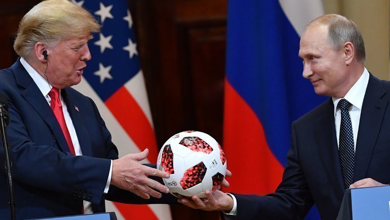 Üzərində Putin və Trampın imzası olan top satışa çıxarıldı