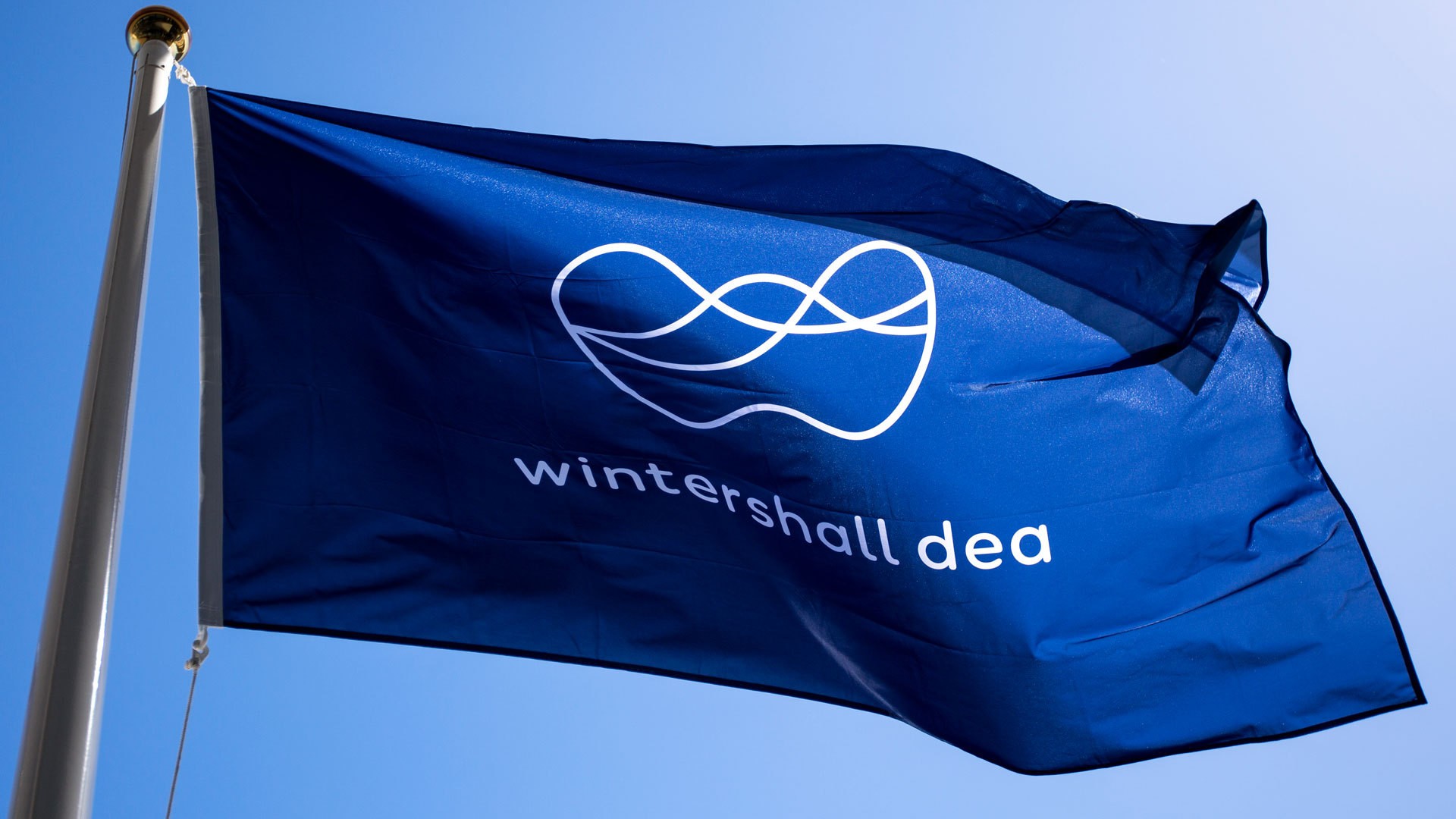 Wintershall Dea считает комфортными цены на нефть 35-40 долларов за баррель