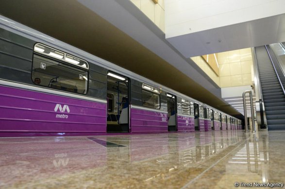 В бакинском метро сократилось число пассажиров