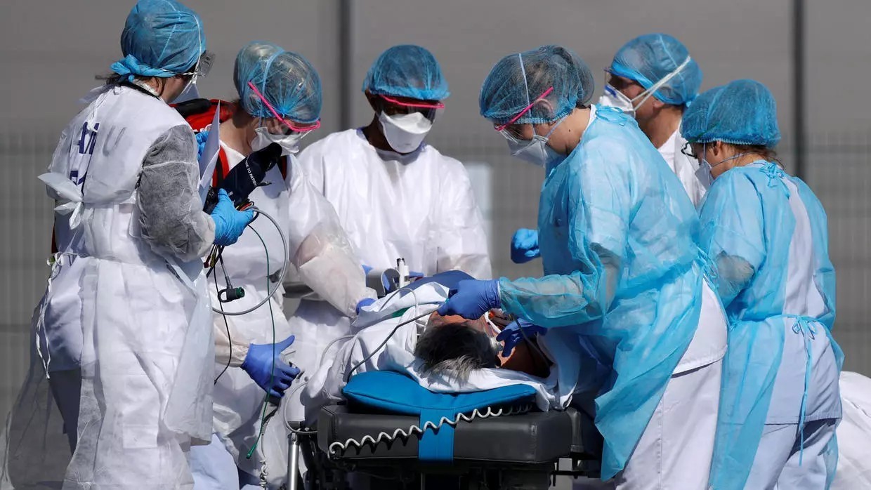 Во Франции за сутки умерли 262 заразившихся коронавирусом
