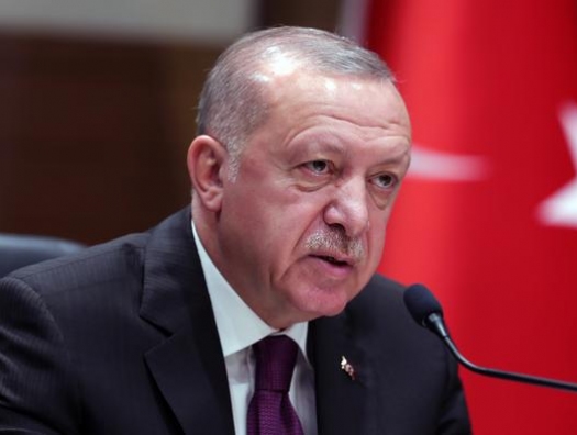 Эрдоган пожертвовал зарплату за семь месяцев на борьбу с коронавирусом