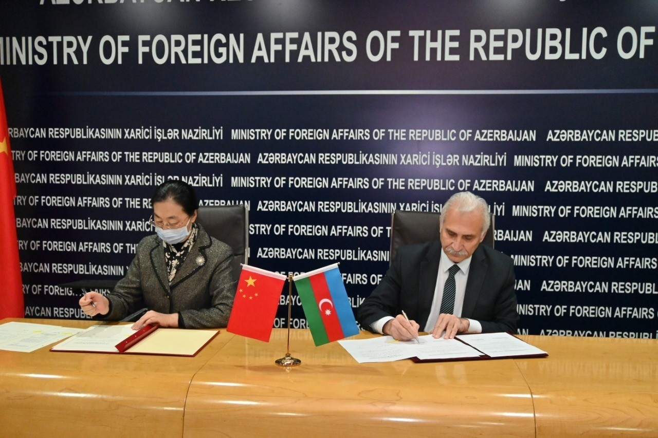 Китай подарил Азербайджану 5 000 комплектов тестов на коронавирус