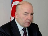 Парламент  продлил полномочия Рустамова