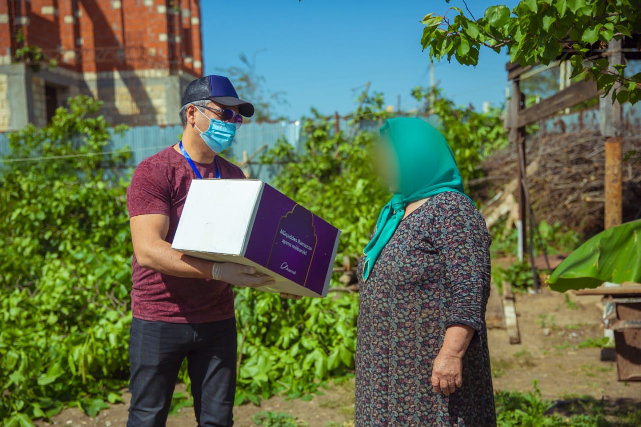 Azercell поддержал более 4000 семей, проживающих в регионах Азербайджана! -ФОТО