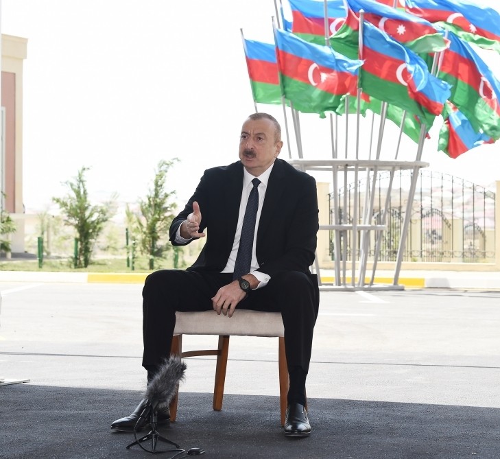 Глава государства: Я абсолютно уверен в том, что Азербайджан восстановит свою территориальную целостность