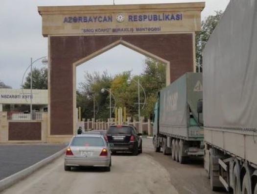 Азербайджан продлил срок закрытия границы до 15 июня