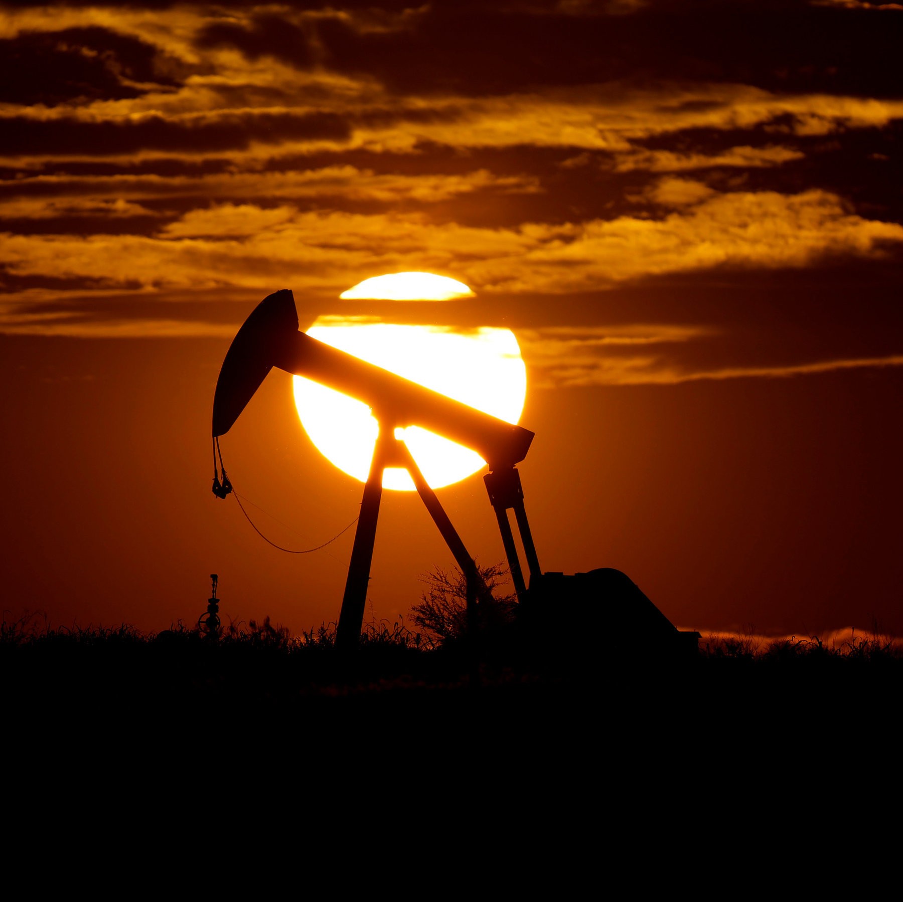 Цена нефти Brent опустилась ниже $38