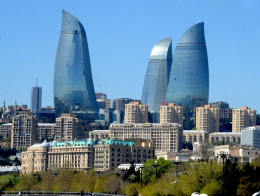 Экологи объяснили причину неприятного запаха в Баку