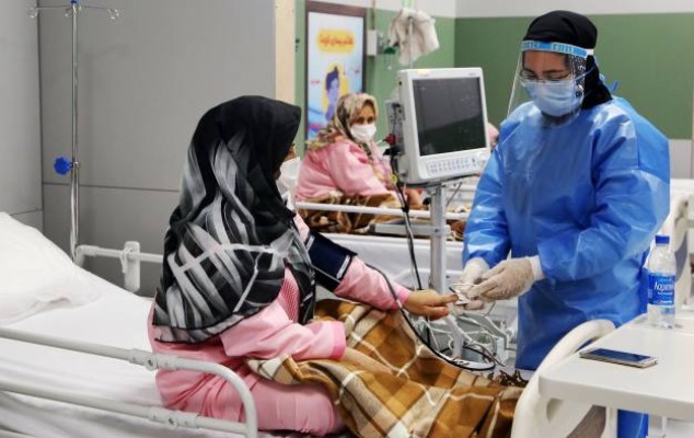 İranda koronavirusa yoluxanların sayı 300 mini ötdü