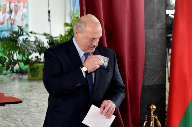 Лукашенко рассказал о письме от Путина по задержанным боевикам 