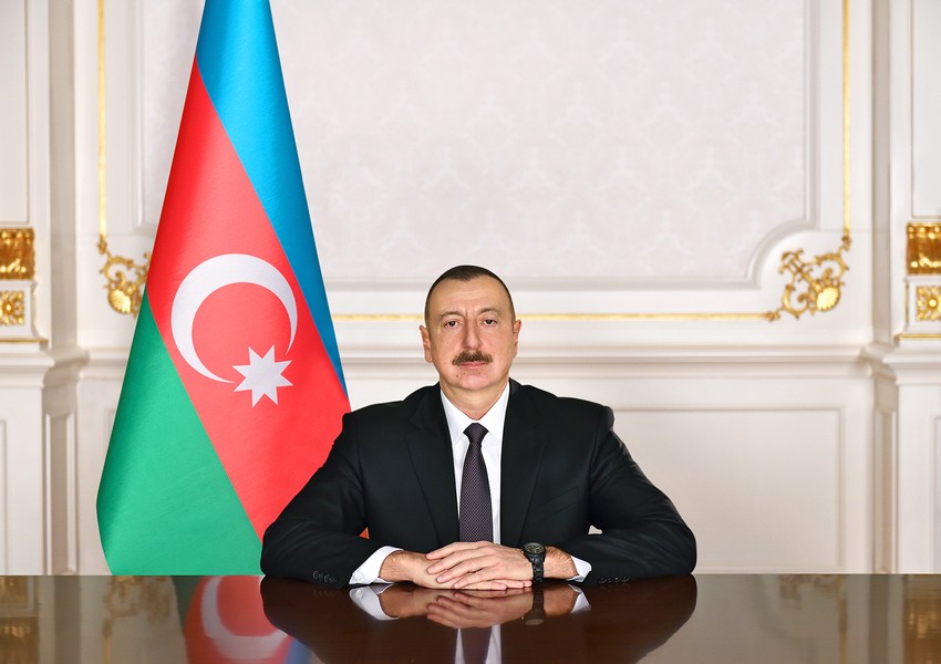 Ильхам Алиев поздравил президента Беларуси
