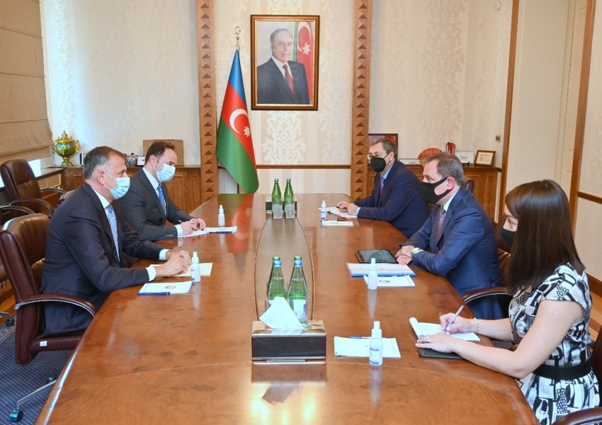 Джейхун Байрамов встретился с послом Грузии в Азербайджане