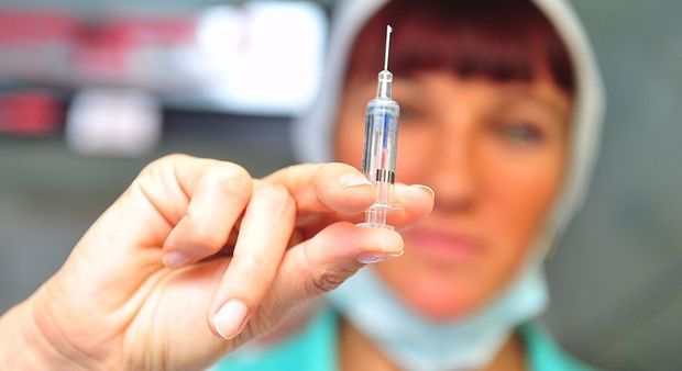 Назван срок действия российской вакцины от коронавируса