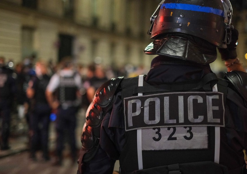 Полиция Парижа задержала 83 нарушителя порядка после финала ЛЧ