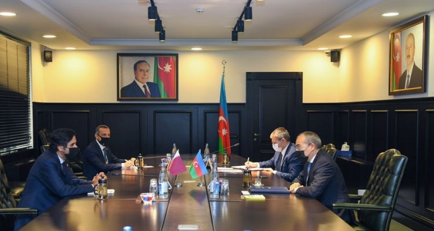 Министр экономики Азербайджана встретился с послом Катара