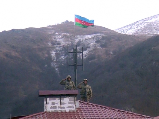 В городе Кельбаджаре поднят Азербайджанский флаг - ВИДЕО