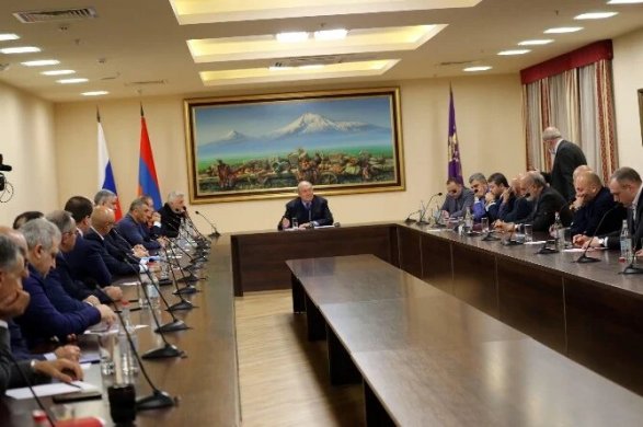 Президент Армении анонсирует новую войну с Азербайджаном