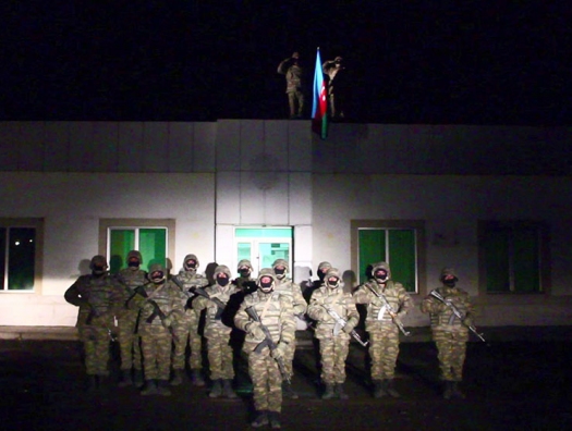 В Лачинском районе подняли флаг Азербайджана - ВИДЕО