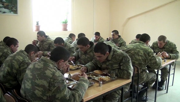 Учебные воинские части принимают молодых солдат