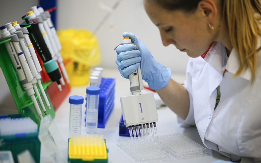 Во Франции начинаются испытания новой вакцины от COVID-19