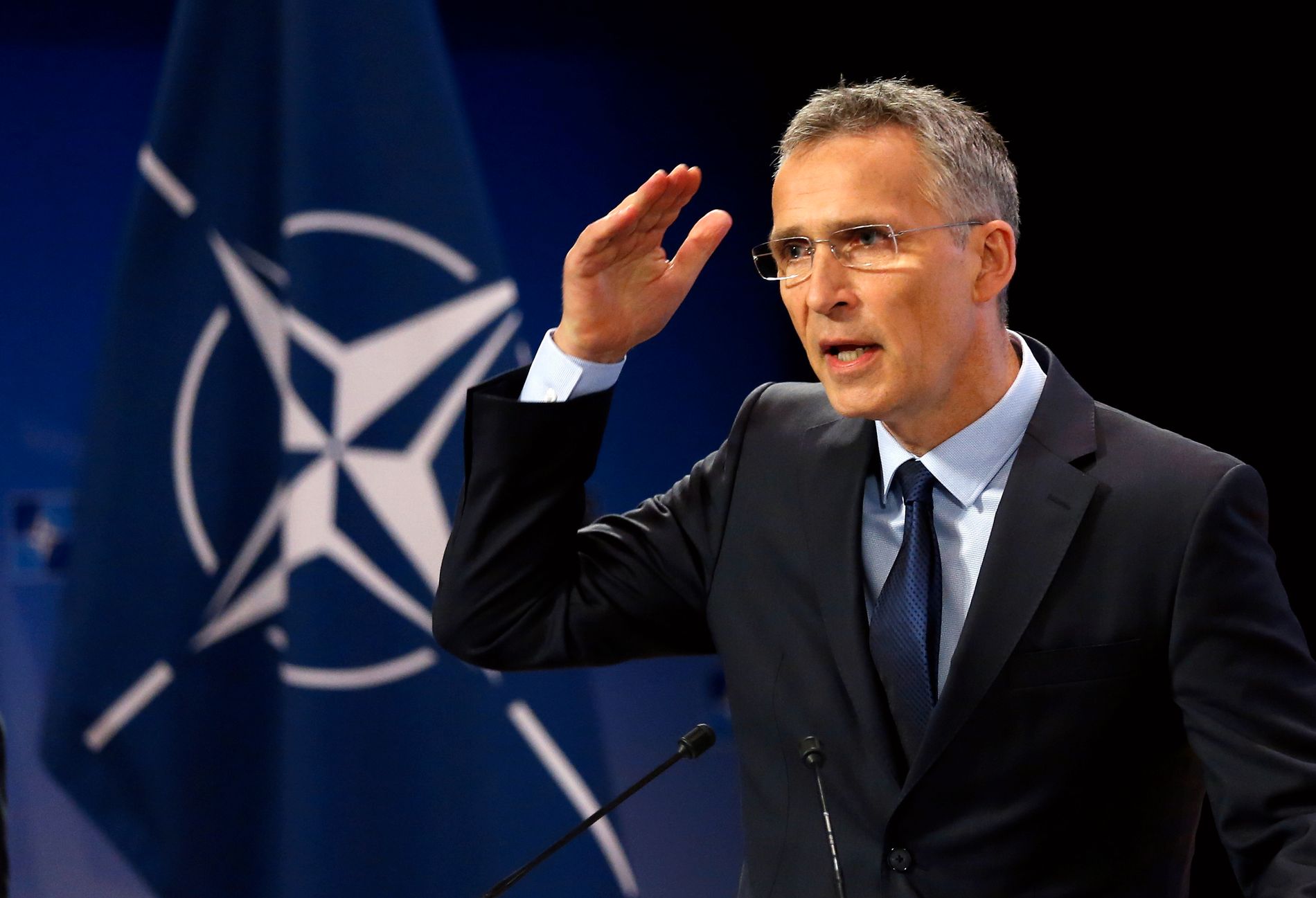 Генсек НАТО: В Брюсселе обеспокоены ситуацией на востоке Украины