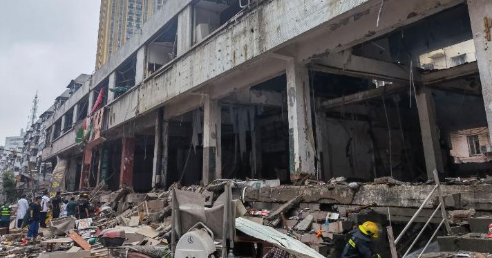 Bazarda dəhşətli partlayış: 11 nəfər öldü, 144 yaralı var - VİDEO