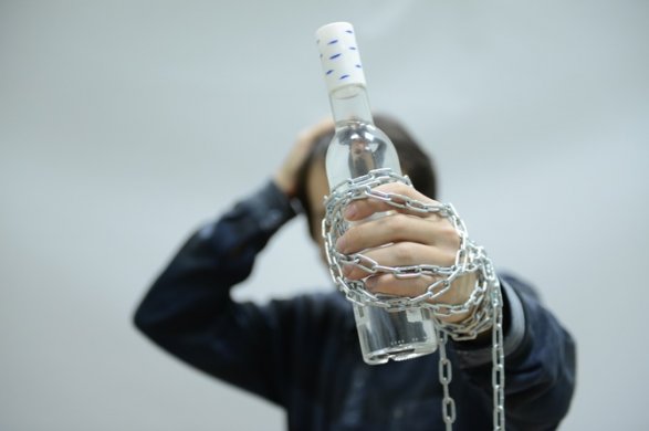 В ВОЗ предложили запретить женщинам употреблять алкоголь