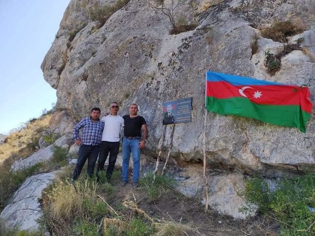 Milli Qəhrəmanın şəhid olduğu yerə onun xatirə lövhəsi vuruldu - FOTO