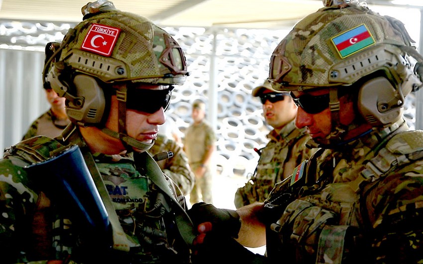 В Баку стартуют совместные учения азербайджанских и турецких военнослужащих