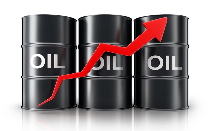 Azeri Light oil price slightly up