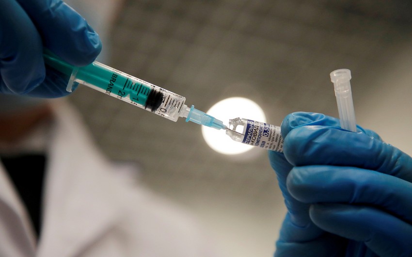 WHO urges countries to share vaccines actively