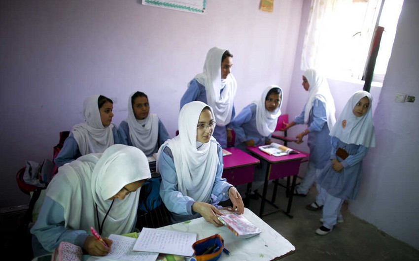 Afghan students urge Taliban government to reopen secondary schools
