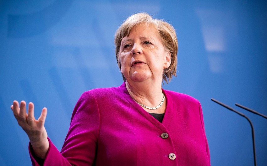 Меркель рассказала, что цвет ее одежды предполагал политический сигнал