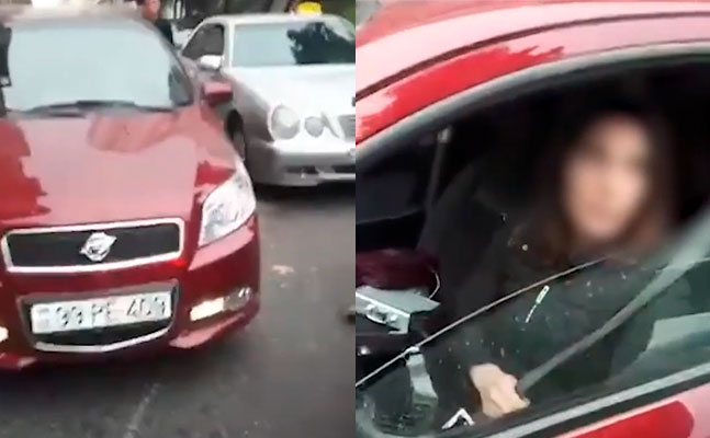 Bakıda qadın sürücü tıxaca səbəb oldu - Video