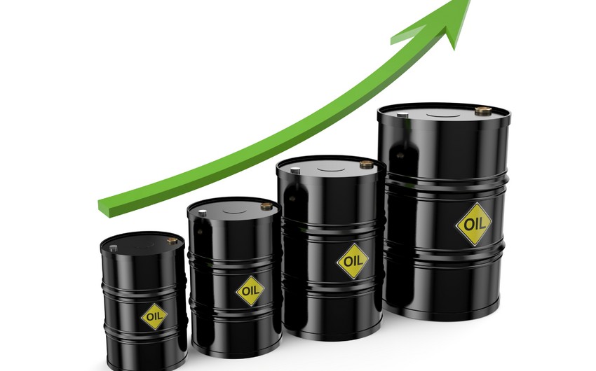 Azerbaijani oil price reaches $77