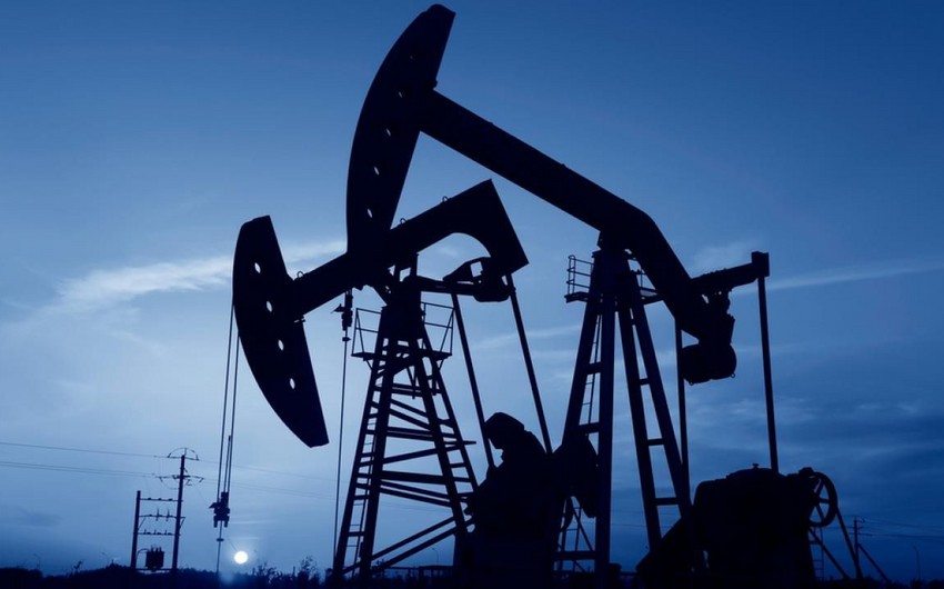 Daily crude oil production in Azerbaijan makes up 579,400 barrels